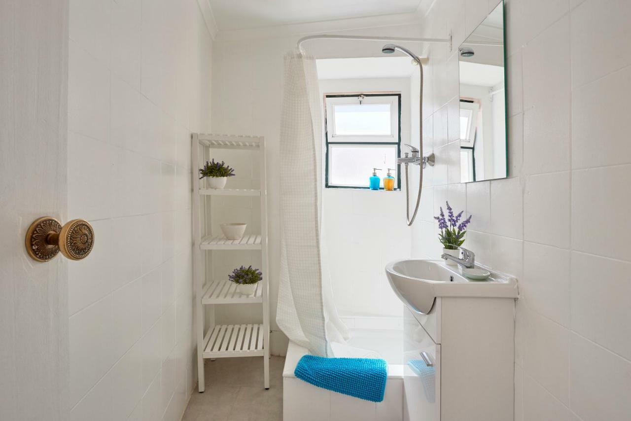 Appartement Alfama Light-filled Apartment, By Timecooler