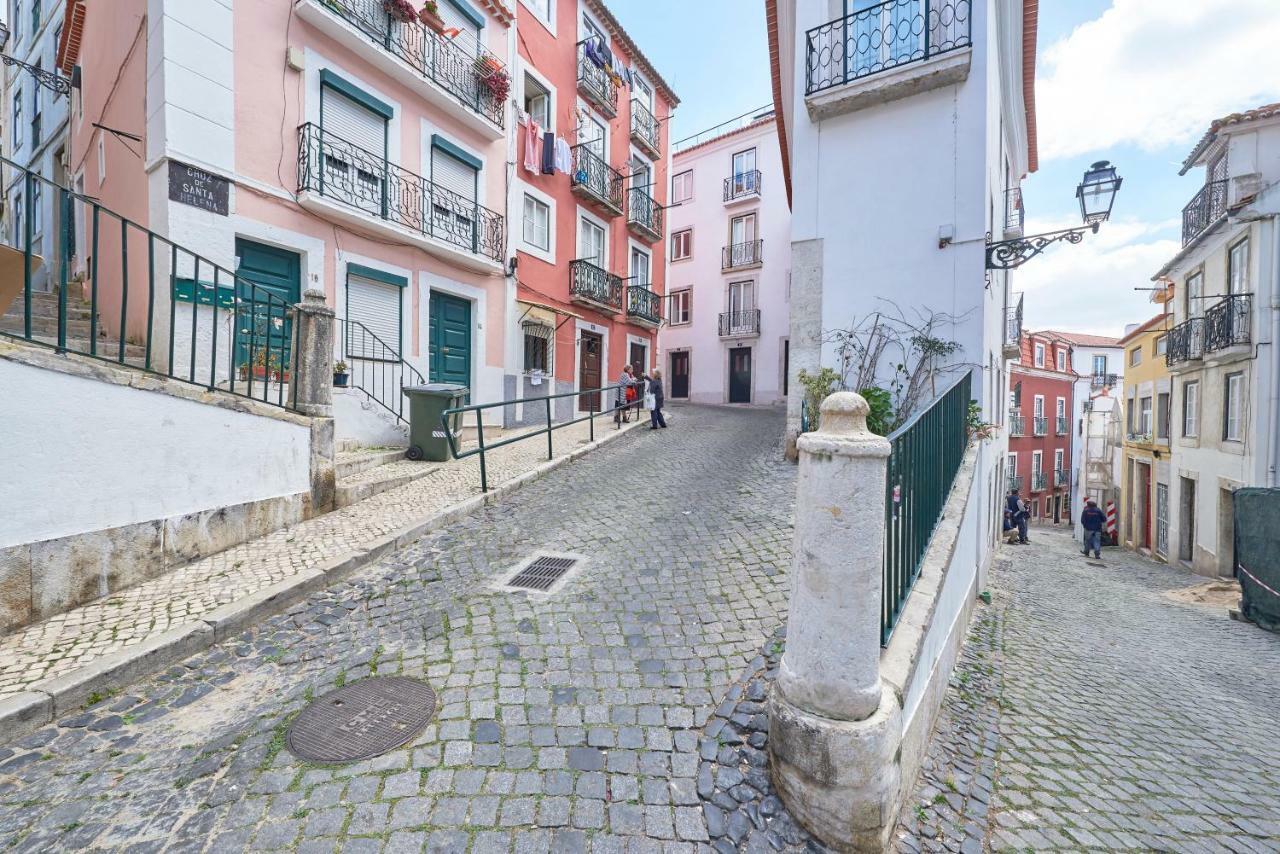 Alfama Light-filled Apartment, By Timecooler * Lissabon