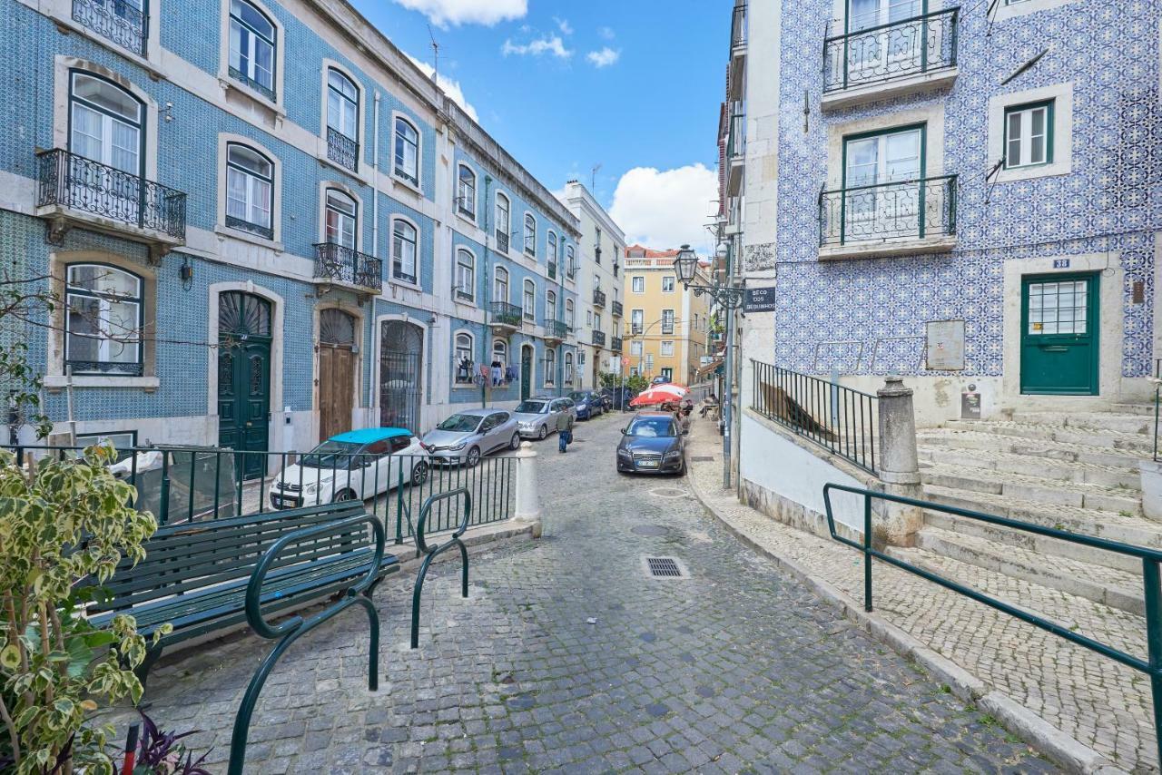 Alfama Light-filled Apartment, By Timecooler Appartement *